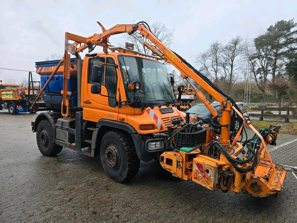 Mercedes-Benz Unimog 405 U400 mit Mulag MKM 700 Schmidt Stratos Salzstreuer 400 500 300 423 430 527 Dücker - Vehículo municipal: foto 2 Mercedes-Benz Unimog 405 U400 mit Mulag MKM 700 Schmidt Stratos Salzstreuer 400 500 300 423 430 527 Dücker - Vehículo municipal: foto 2