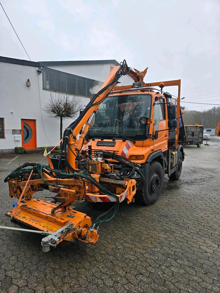 Mercedes-Benz Unimog 405 U400 mit Mulag MKM 700 Schmidt Stratos Salzstreuer 400 500 300 423 430 527 Dücker - Vehículo municipal: foto 1 Mercedes-Benz Unimog 405 U400 mit Mulag MKM 700 Schmidt Stratos Salzstreuer 400 500 300 423 430 527 Dücker - Vehículo municipal: foto 1