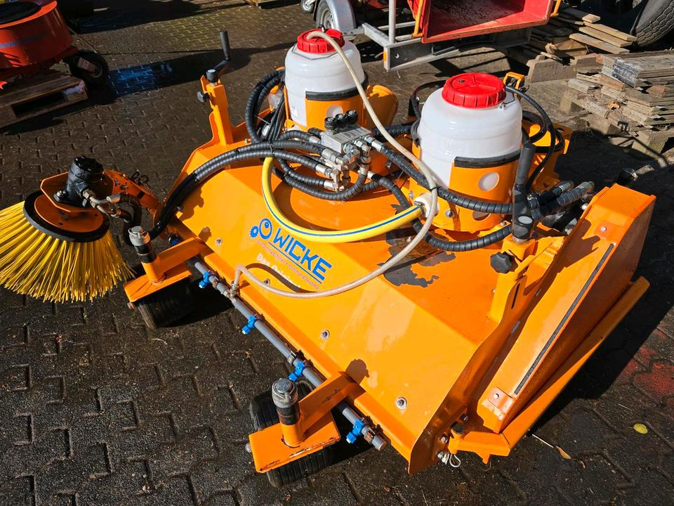 Wicke LSD 120 RA Laubsaugdüse Kehrmaschine Laubsauger für Hansa M31 - Barredora cucharón: foto 1 Wicke LSD 120 RA Laubsaugdüse Kehrmaschine Laubsauger für Hansa M31 - Barredora cucharón: foto 1