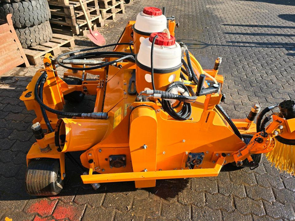 Wicke LSD 120 RA Laubsaugdüse Kehrmaschine Laubsauger für Hansa M31 - Barredora cucharón: foto 4 Wicke LSD 120 RA Laubsaugdüse Kehrmaschine Laubsauger für Hansa M31 - Barredora cucharón: foto 4