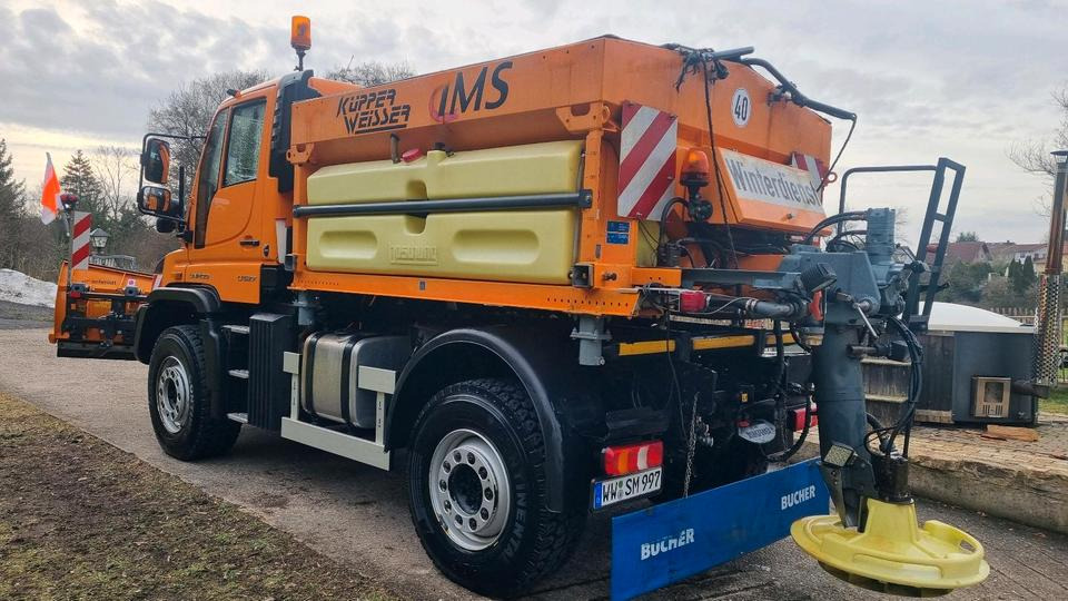 Zu vermieten Unimog 405 U527 Winterdienst Schmidt Salzstreuer 423 429 430 Mercedes Benz 318 527 Vermietung - Máquina quitanieve: foto 3 Zu vermieten Unimog 405 U527 Winterdienst Schmidt Salzstreuer 423 429 430 Mercedes Benz 318 527 Vermietung - Máquina quitanieve: foto 3