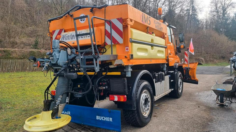 Zu vermieten Unimog 405 U527 Winterdienst Schmidt Salzstreuer 423 429 430 Mercedes Benz 318 527 Vermietung - Máquina quitanieve: foto 4 Zu vermieten Unimog 405 U527 Winterdienst Schmidt Salzstreuer 423 429 430 Mercedes Benz 318 527 Vermietung - Máquina quitanieve: foto 4