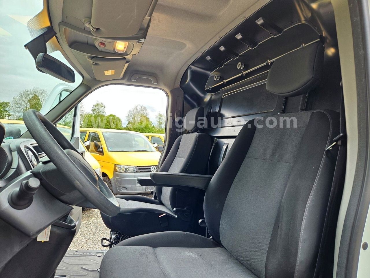 Arrendamiento de  Renault Master EURO 6 *Klima*EU6*Bluetooth*Kamera*MAXI Renault Master EURO 6 *Klima*EU6*Bluetooth*Kamera*MAXI: foto 8