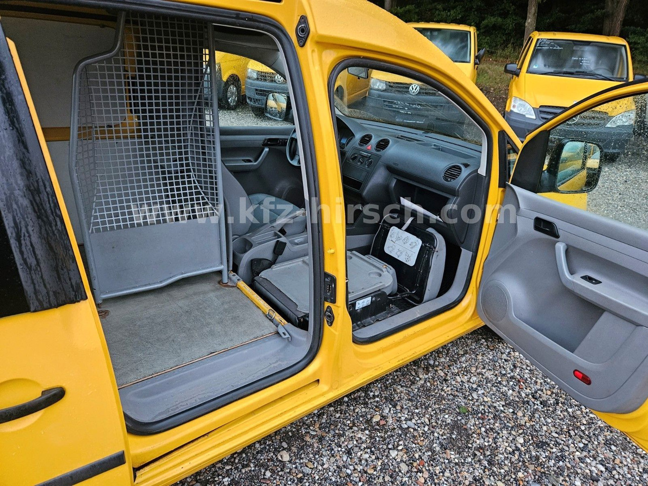 Volkswagen Caddy 2.0 SDI*1.Hand*2-Sitzer*2xSchiebetüre - Furgoneta de pasajeros: foto 4 Volkswagen Caddy 2.0 SDI*1.Hand*2-Sitzer*2xSchiebetüre - Furgoneta de pasajeros: foto 4