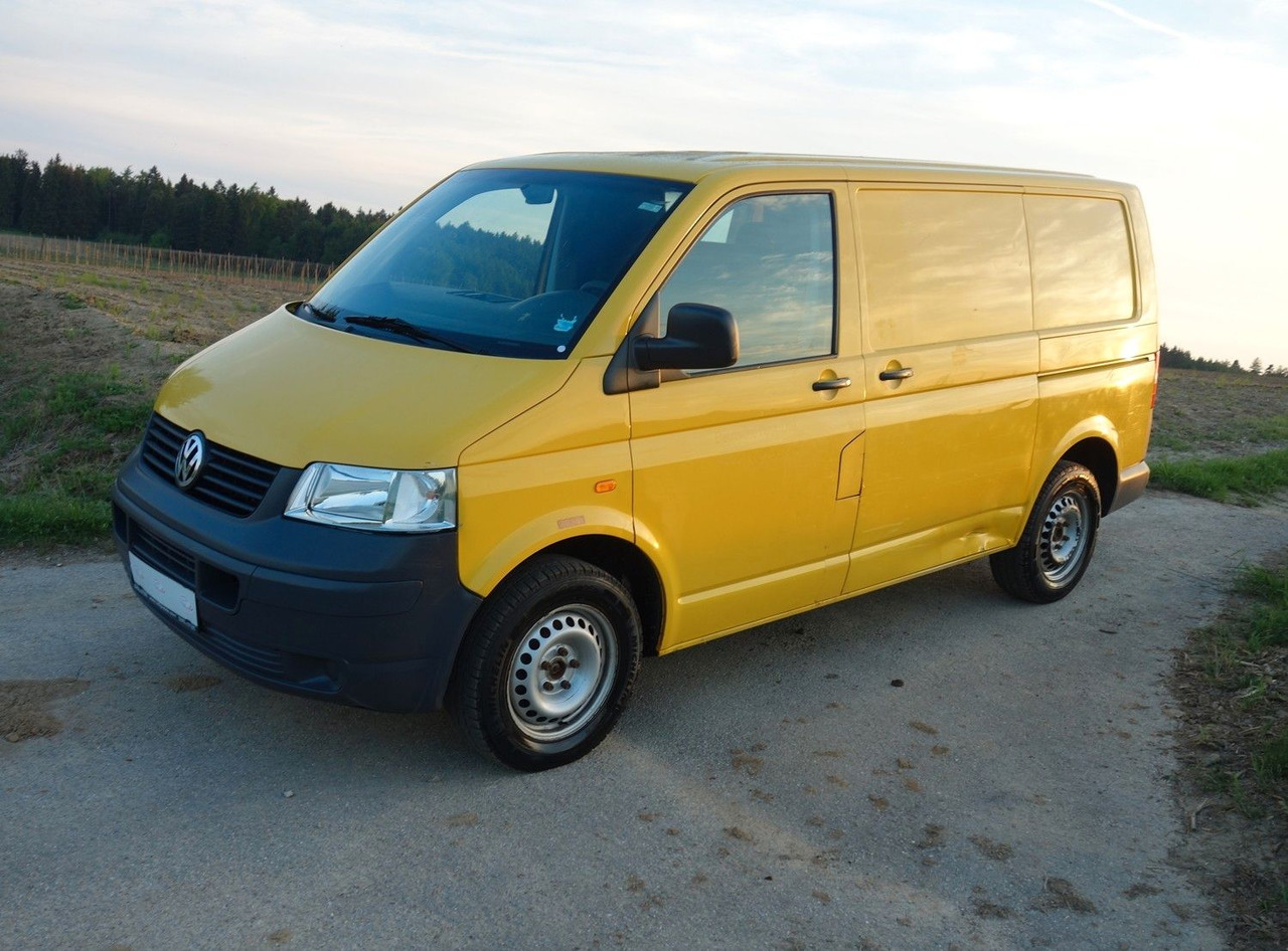 Volkswagen T5 1.9 TDI Transporter 2xSchiebetüre 1.Hand - Furgón: foto 4 Volkswagen T5 1.9 TDI Transporter 2xSchiebetüre 1.Hand - Furgón: foto 4
