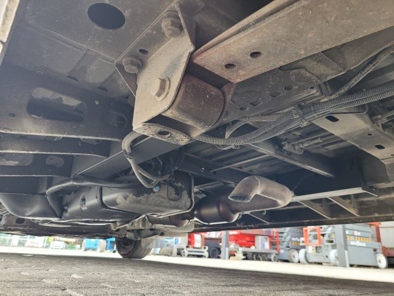 Camión con plataforma elevadora Renault Master podnośnik koszowy 12,5 m Versalift ETL-32-125 bucket truck boom lift: foto 19