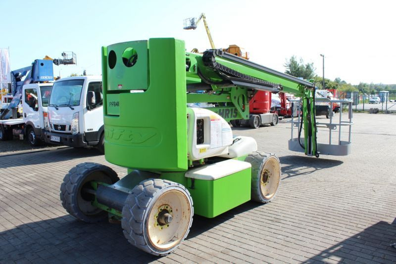 Podnośnik koszowy samojezdny Niftylift HR15 NDE bi-energy - Plataforma articulada: foto 3 Podnośnik koszowy samojezdny Niftylift HR15 NDE bi-energy - Plataforma articulada: foto 3