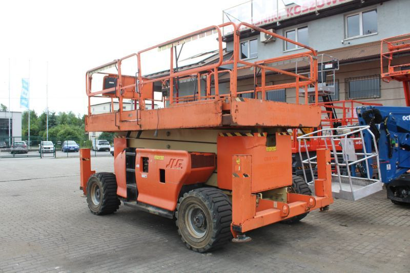 Podnośnik nożycowy 4x4 terenowy 15 m JLG 4394 RT - Plataforma de tijeras: foto 2 Podnośnik nożycowy 4x4 terenowy 15 m JLG 4394 RT - Plataforma de tijeras: foto 2