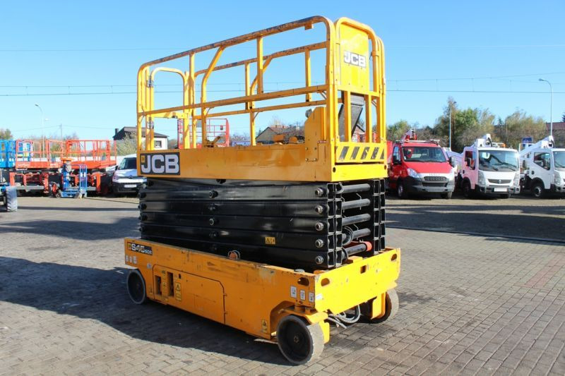 Podnośnik nożycowy elektryczny 16 m JCB S4550E - Plataforma de tijeras: foto 2 Podnośnik nożycowy elektryczny 16 m JCB S4550E - Plataforma de tijeras: foto 2