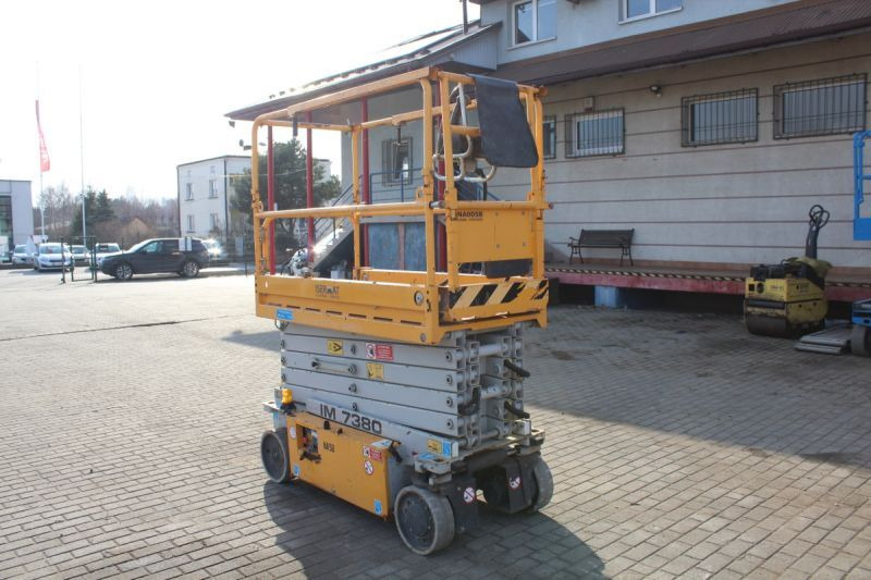 Podnośnik nożycowy elektryczny 9 m Imer IM7380 - Plataforma de tijeras: foto 4 Podnośnik nożycowy elektryczny 9 m Imer IM7380 - Plataforma de tijeras: foto 4