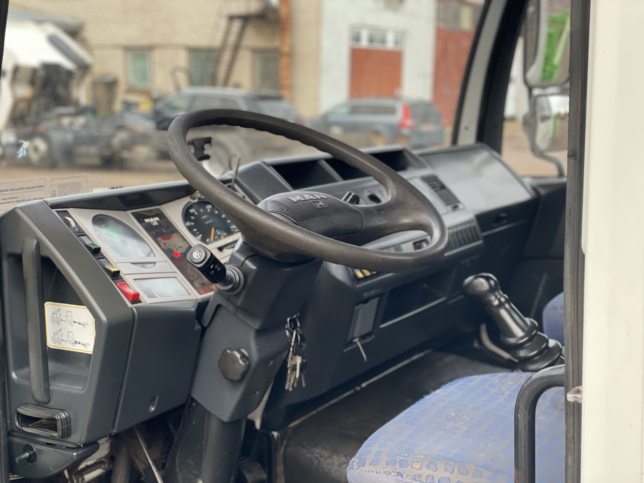 Camión volquete MAN LE: foto 12 Camión volquete MAN LE: foto 12