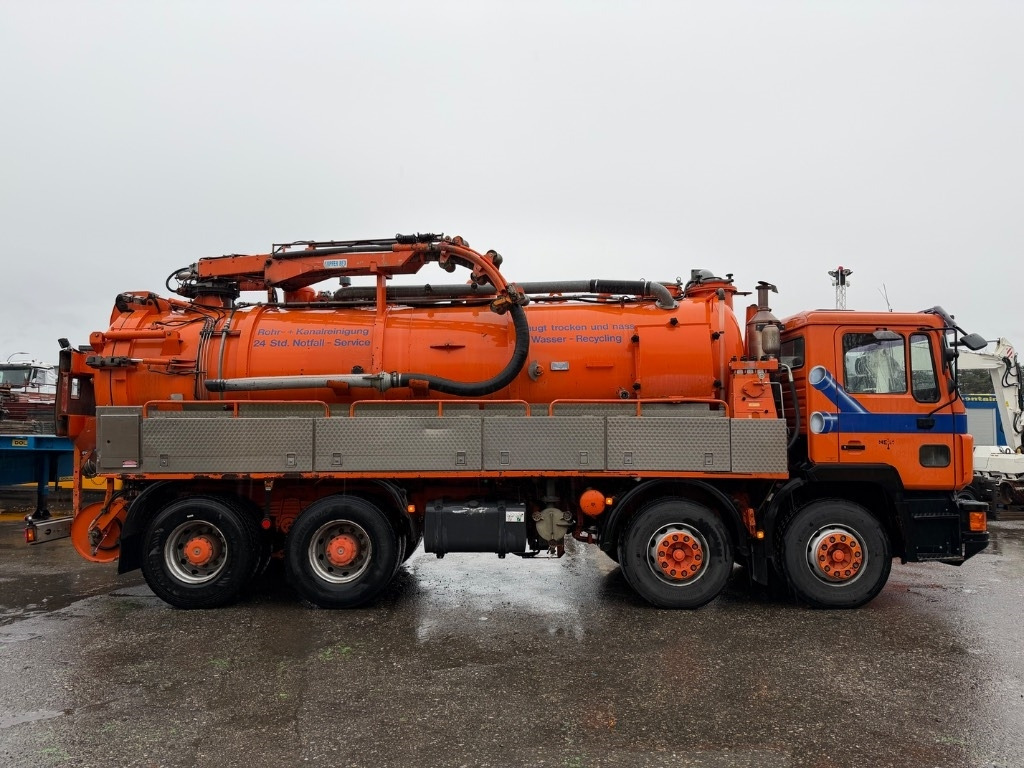 MAN 32.402 VF 8x4 - Limpieza de alcantarillado: foto 3 MAN 32.402 VF 8x4 - Limpieza de alcantarillado: foto 3