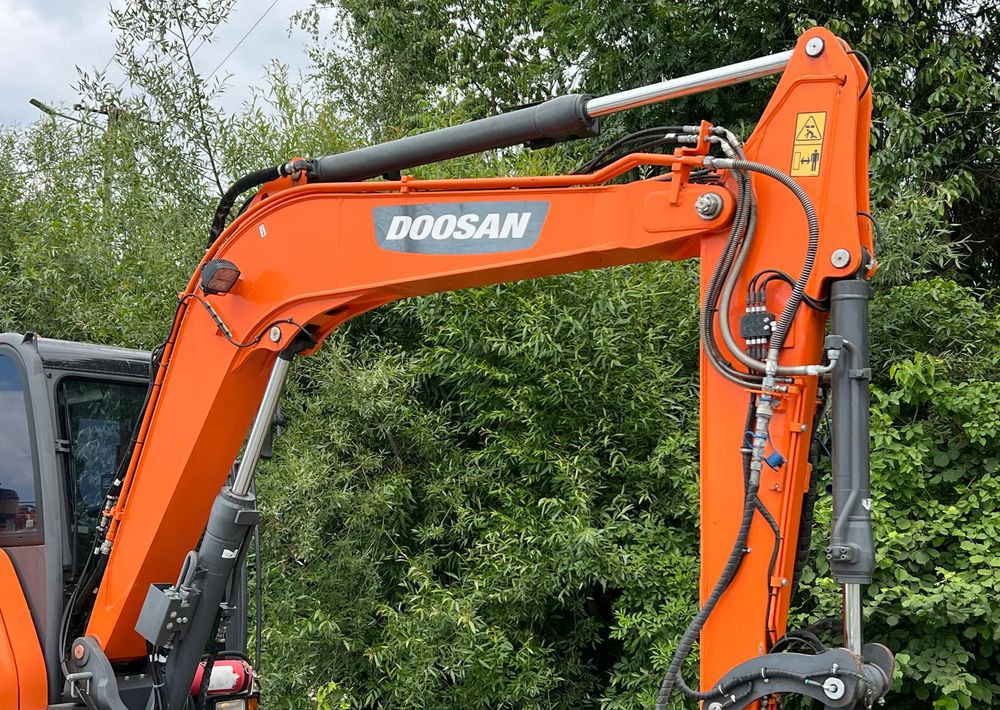 Doosan DOOSAN DX57W *ROTOTILT* 2200 Motogodzin JAK NOWA KOPARKA KOŁOWA STAN PERFEKCYJNY SPROWADZONA - Excavadora de ruedas: foto 4 Doosan DOOSAN DX57W *ROTOTILT* 2200 Motogodzin JAK NOWA KOPARKA KOŁOWA STAN PERFEKCYJNY SPROWADZONA - Excavadora de ruedas: foto 4