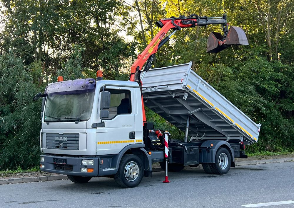 MAN MAN TGL 12-240 Kiper Wywrotka 4x2 Kran PALFINGER PK 12500 BARDZO DOBRY STAN - Camión volquete: foto 2 MAN MAN TGL 12-240 Kiper Wywrotka 4x2 Kran PALFINGER PK 12500 BARDZO DOBRY STAN - Camión volquete: foto 2