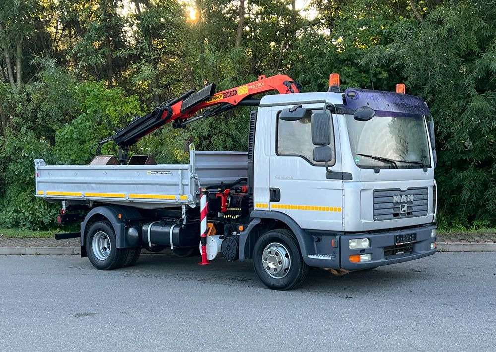 MAN MAN TGL 12-240 Kiper Wywrotka 4x2 Kran PALFINGER PK 12500 BARDZO DOBRY STAN - Camión volquete: foto 1 MAN MAN TGL 12-240 Kiper Wywrotka 4x2 Kran PALFINGER PK 12500 BARDZO DOBRY STAN - Camión volquete: foto 1