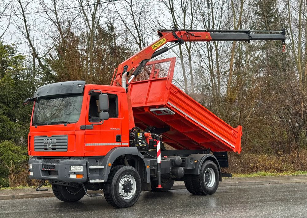 MAN * TGM 18-280 MAN 4x4 HDS Palfinger PK10500 * Kiper Wywrotka * Bardzo Dobry Stan - Camión volquete: foto 1 MAN * TGM 18-280 MAN 4x4 HDS Palfinger PK10500 * Kiper Wywrotka * Bardzo Dobry Stan - Camión volquete: foto 1