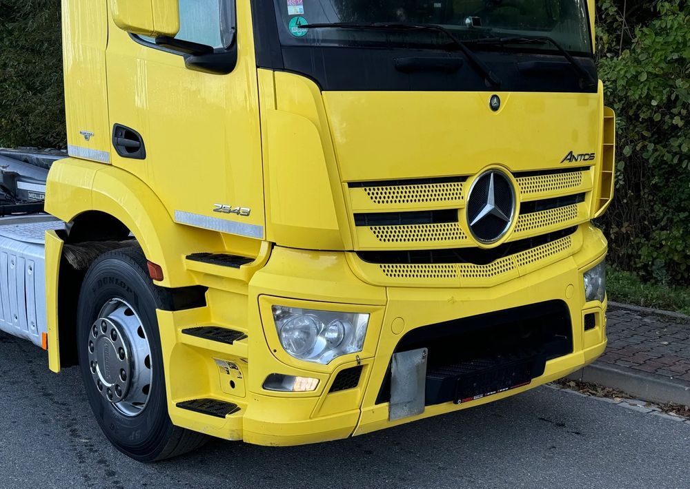 Mercedes-Benz * Hakowiec * Mercedes Antos 2543 * Sprowadzony * Stan Perfekcyjny - Camión multibasculante: foto 3 Mercedes-Benz * Hakowiec * Mercedes Antos 2543 * Sprowadzony * Stan Perfekcyjny - Camión multibasculante: foto 3
