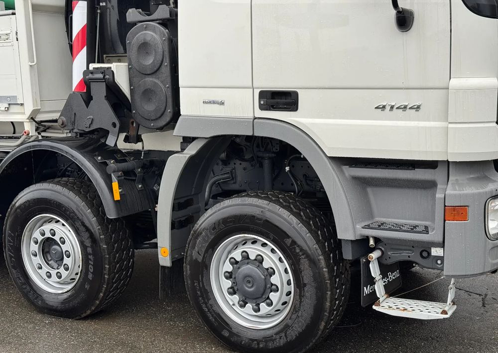 Mercedes-Benz * Mercedes 8x6 Actros 4144 * HDS Palfinger 150002 + FLY JIB PJ 170 * Dźwig * 40 TON * Wyciągarka * 35 Metrów * Kosz * - Camión grúa: foto 5 Mercedes-Benz * Mercedes 8x6 Actros 4144 * HDS Palfinger 150002 + FLY JIB PJ 170 * Dźwig * 40 TON * Wyciągarka * 35 Metrów * Kosz * - Camión grúa: foto 5