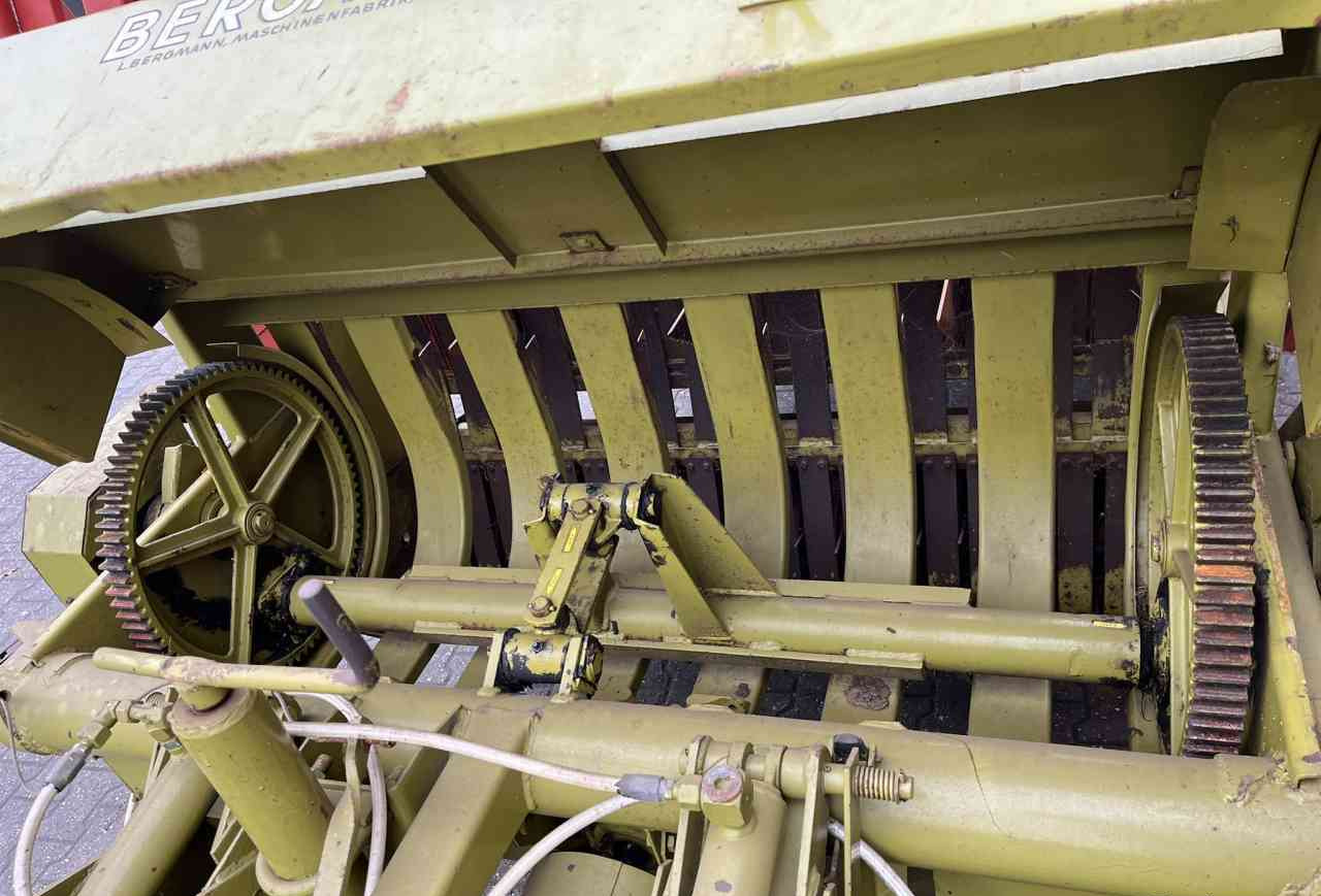 Bergmann Opraapwagen, ladewagen, weidebouwmachines - Remolque autocargador: foto 5 Bergmann Opraapwagen, ladewagen, weidebouwmachines - Remolque autocargador: foto 5