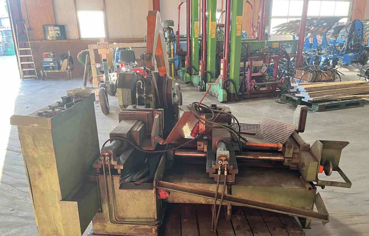 Kasto beugelzaagmachine diversen - Máquina herramienta: foto 4 Kasto beugelzaagmachine diversen - Máquina herramienta: foto 4