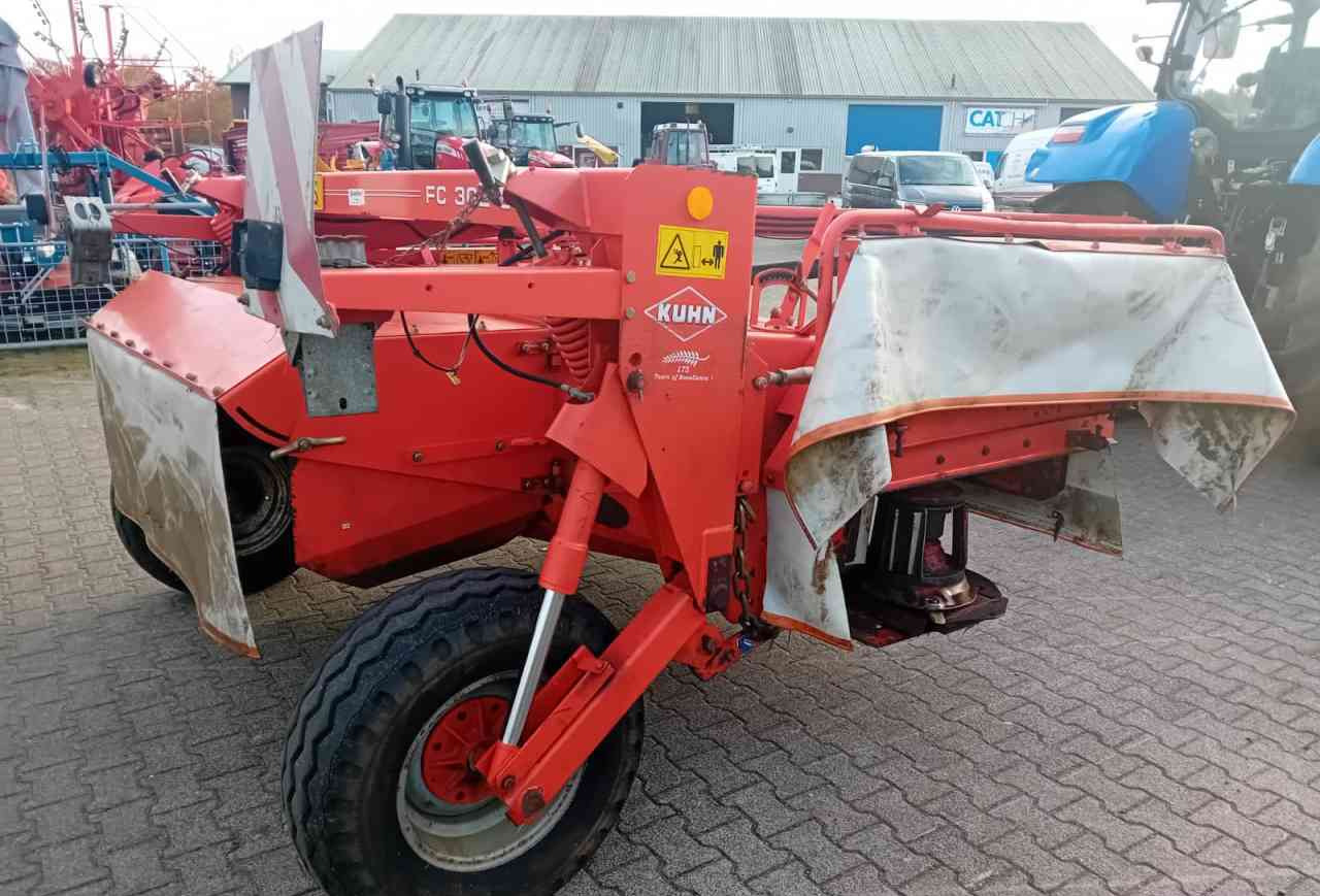 Kuhn FC302G getrokken schijvenmaaier *Verkocht/sold* - Segadora: foto 3 Kuhn FC302G getrokken schijvenmaaier *Verkocht/sold* - Segadora: foto 3