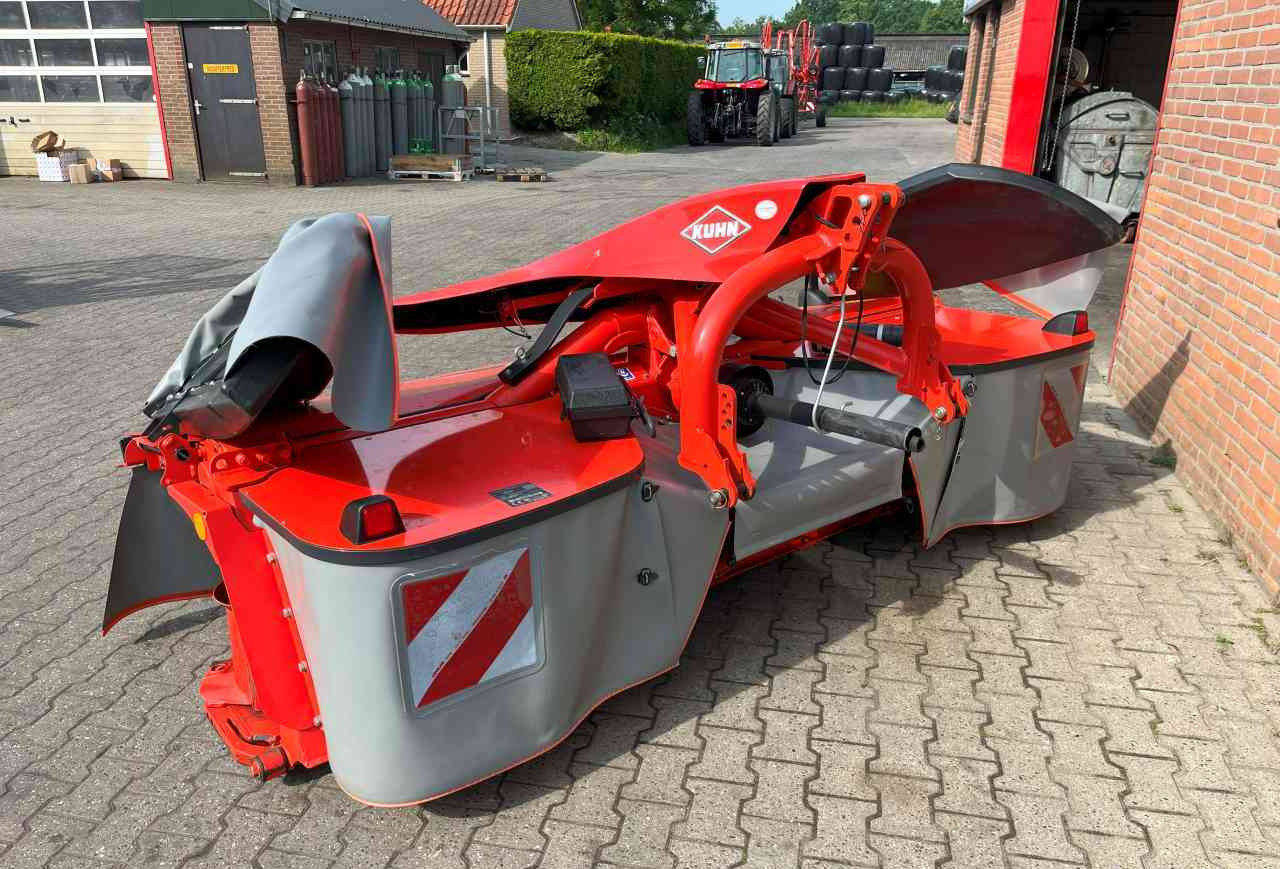 Kuhn GMD3123F-FF frontmaaier weidebouwmachines - Segadora: foto 3 Kuhn GMD3123F-FF frontmaaier weidebouwmachines - Segadora: foto 3