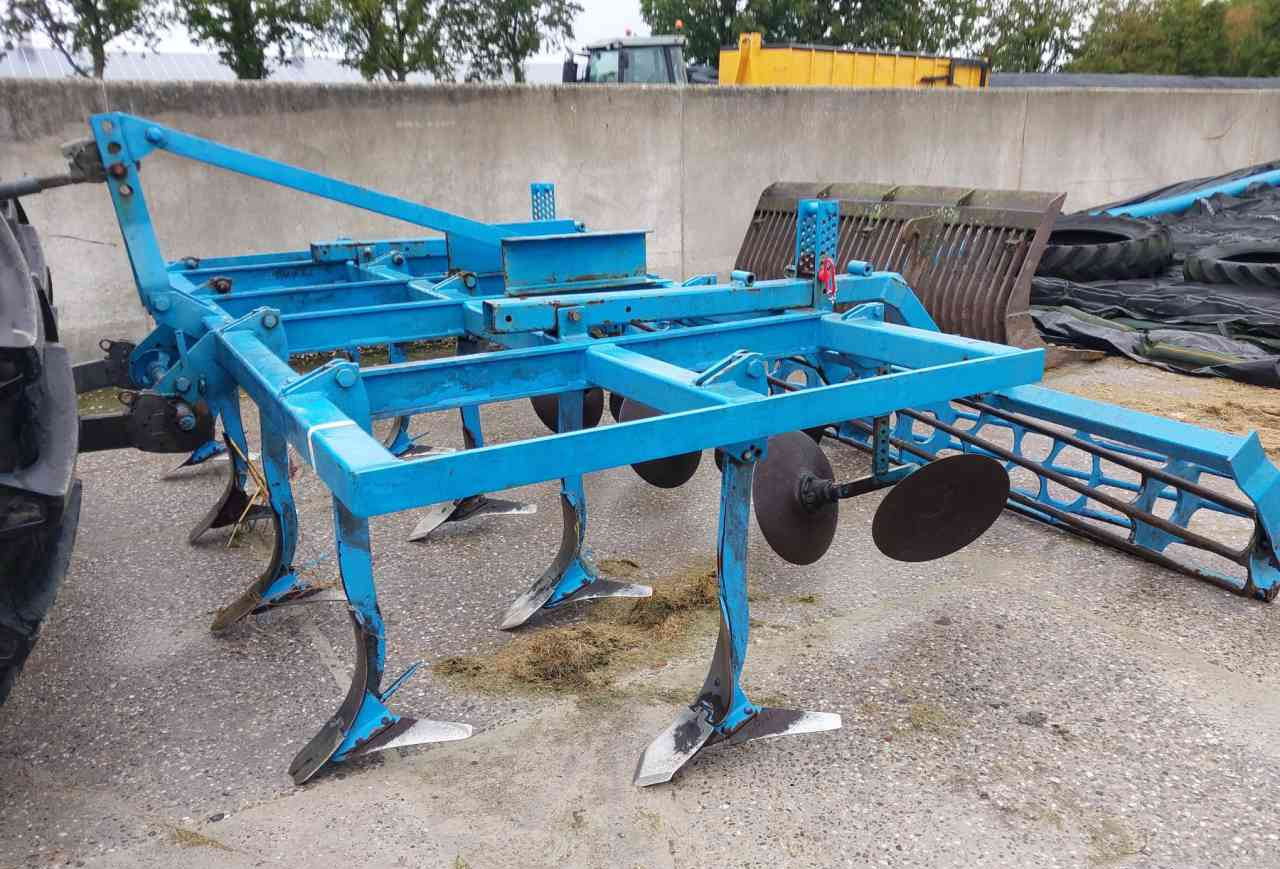 Lemken Smaragd, Cultivator, Vleugelschaar, Grondbewerking - Cultivador: foto 1 Lemken Smaragd, Cultivator, Vleugelschaar, Grondbewerking - Cultivador: foto 1