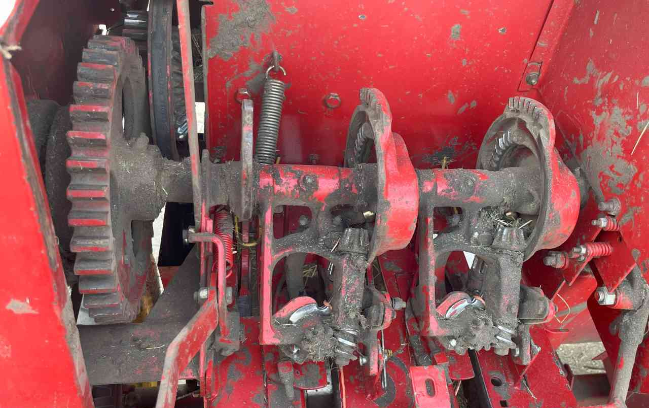 Empacadora de pacas cuadradas New Holland 570 Balepers pers pakkenperk weidebouwmachines: foto 6