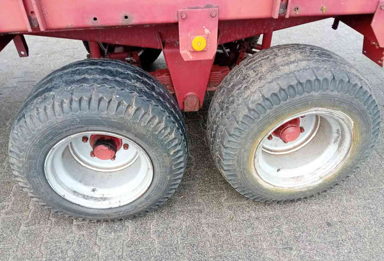 Strautmann Vitesse 230E opraapwagen, ladewagen, weidebouwmachines - Remolque autocargador: foto 4 Strautmann Vitesse 230E opraapwagen, ladewagen, weidebouwmachines - Remolque autocargador: foto 4