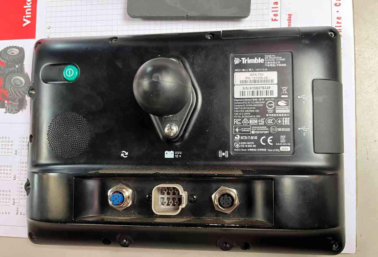 Trimble GFX 750 GPS systeem tractoren - Sistema de navegación para Maquinaria agrícola: foto 2 Trimble GFX 750 GPS systeem tractoren - Sistema de navegación para Maquinaria agrícola: foto 2