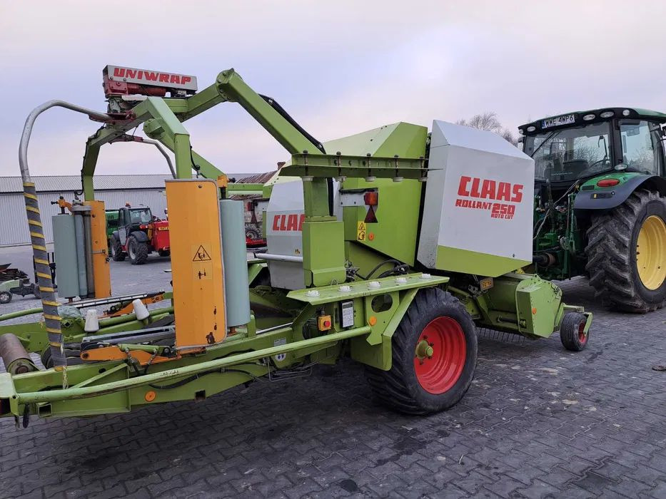Claas 250 RC Uniwrap - Rotoempacadora: foto 3 Claas 250 RC Uniwrap - Rotoempacadora: foto 3