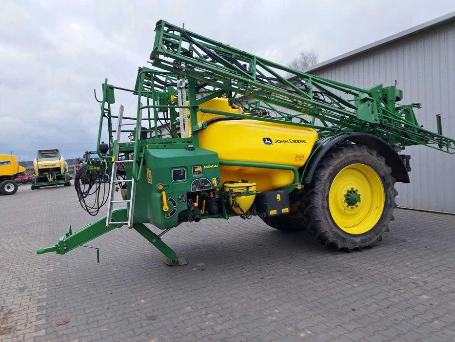 John Deere 944i - Pulverizador arrastrado: foto 1 John Deere 944i - Pulverizador arrastrado: foto 1