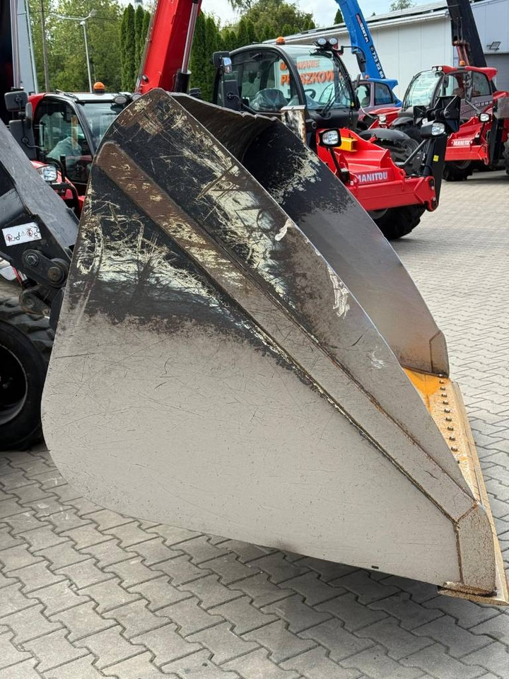 Manitou CBA 2500 LDR 2450mm 2,5m3 570554 - Cazo para Maquinaria de construcción: foto 5 Manitou CBA 2500 LDR 2450mm 2,5m3 570554 - Cazo para Maquinaria de construcción: foto 5
