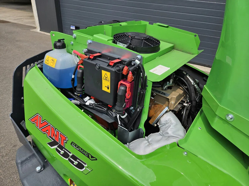 Minicargadora de cadenas Avant 755i Rental mini-shovel: foto 15