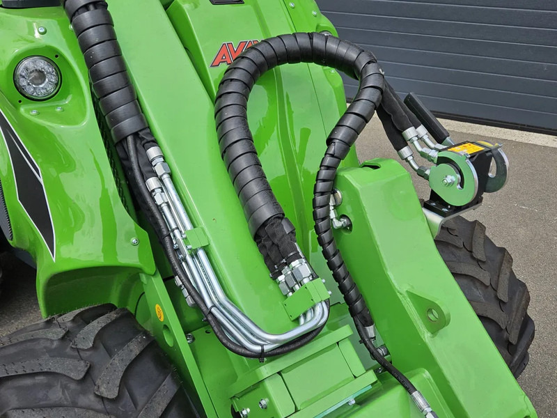 Minicargadora de cadenas Avant 755i Rental mini-shovel: foto 18