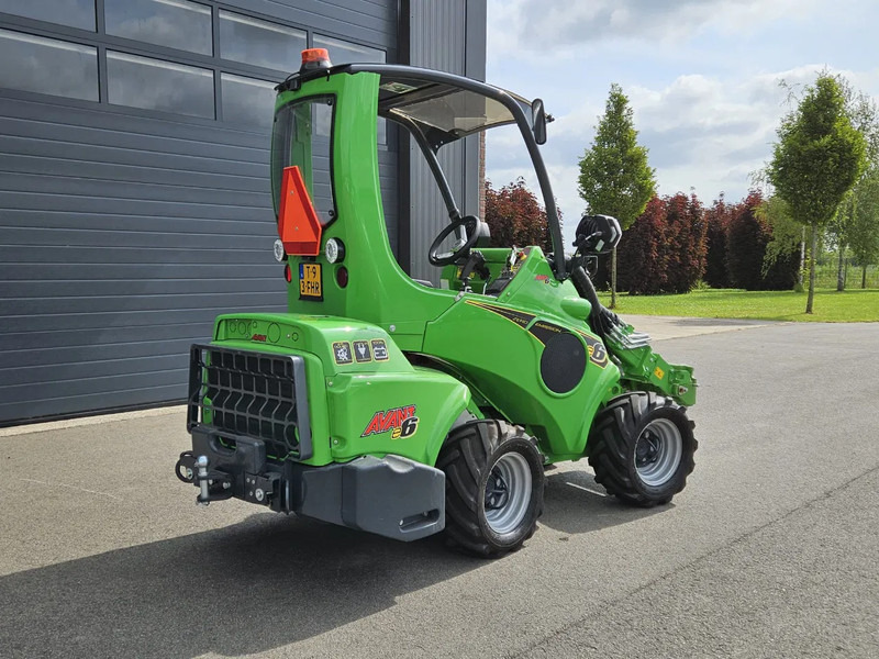 Avant E6 Mini-shovel - Minicargadora de cadenas: foto 4 Avant E6 Mini-shovel - Minicargadora de cadenas: foto 4