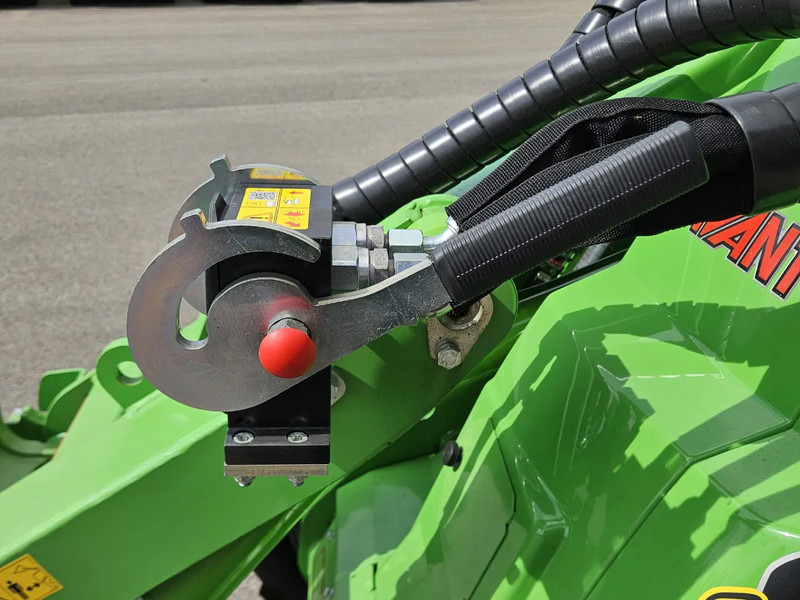 Minicargadora de cadenas Avant E6 Mini-shovel: foto 16 Minicargadora de cadenas Avant E6 Mini-shovel: foto 16