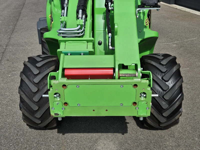 Minicargadora de cadenas Avant E6 Mini-shovel: foto 14 Minicargadora de cadenas Avant E6 Mini-shovel: foto 14