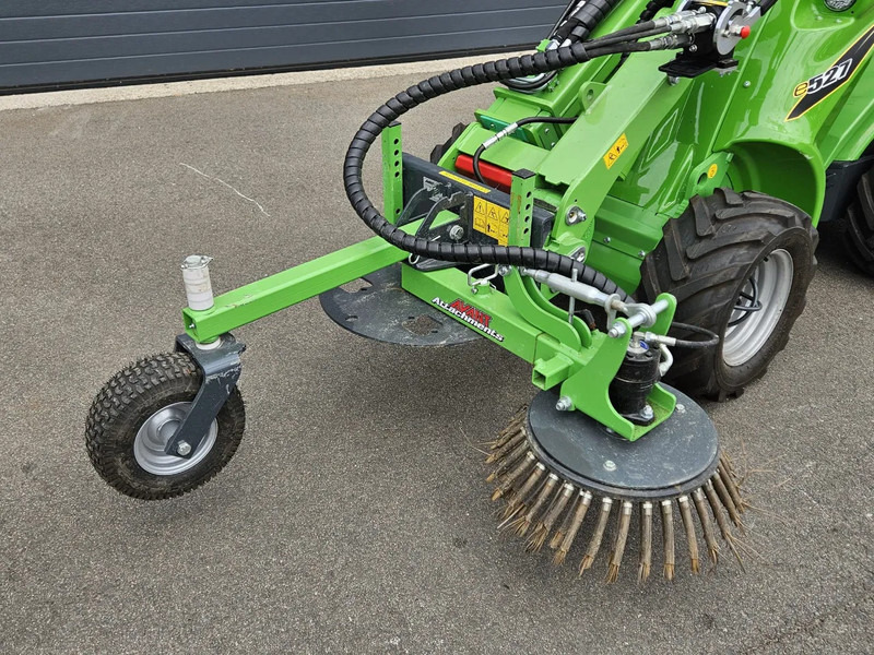 Avant Onkruidborstel 60cm - Implemento para Maquinaria agrícola: foto 1 Avant Onkruidborstel 60cm - Implemento para Maquinaria agrícola: foto 1