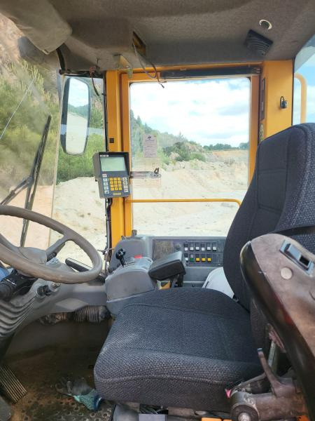 Arrendamiento de Volvo L 150 E Volvo L 150 E: foto 13