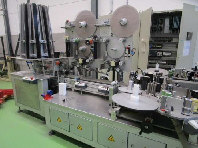 BECHER ETIKETTIERANLAGE SCHLEUTER GU 4S 6 - Máquina de embalaje: foto 4 BECHER ETIKETTIERANLAGE SCHLEUTER GU 4S 6 - Máquina de embalaje: foto 4