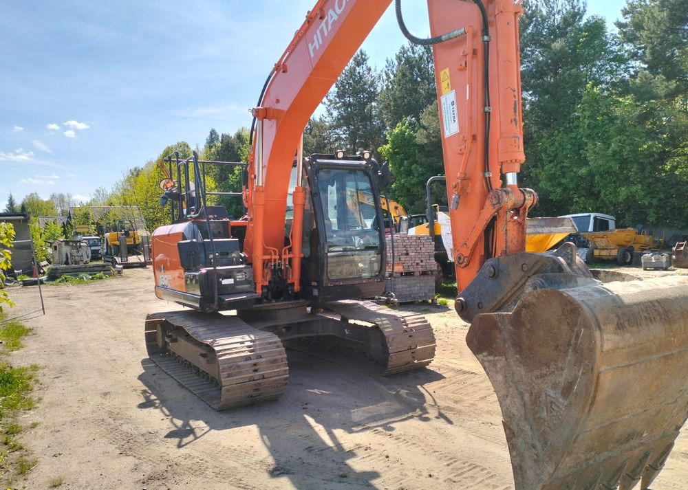 Hitachi ZX130 LCN-6 - Excavadora de cadenas: foto 2 Hitachi ZX130 LCN-6 - Excavadora de cadenas: foto 2