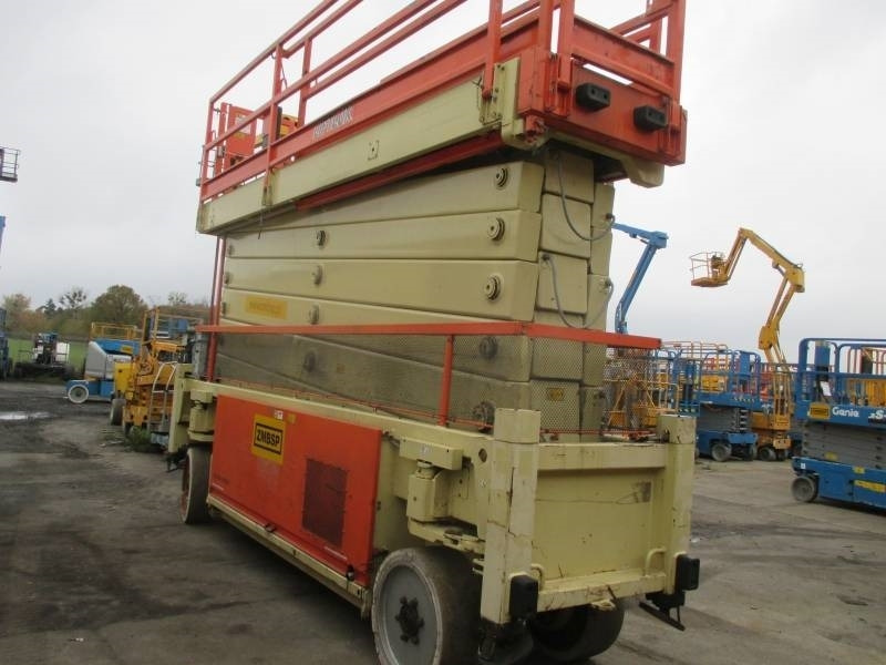 JLG Liftlux 245-12 - Plataforma de tijeras: foto 5 JLG Liftlux 245-12 - Plataforma de tijeras: foto 5