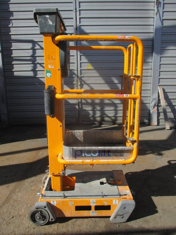 JLG Pecolift - Plataforma de mástil vertical: foto 1 JLG Pecolift - Plataforma de mástil vertical: foto 1