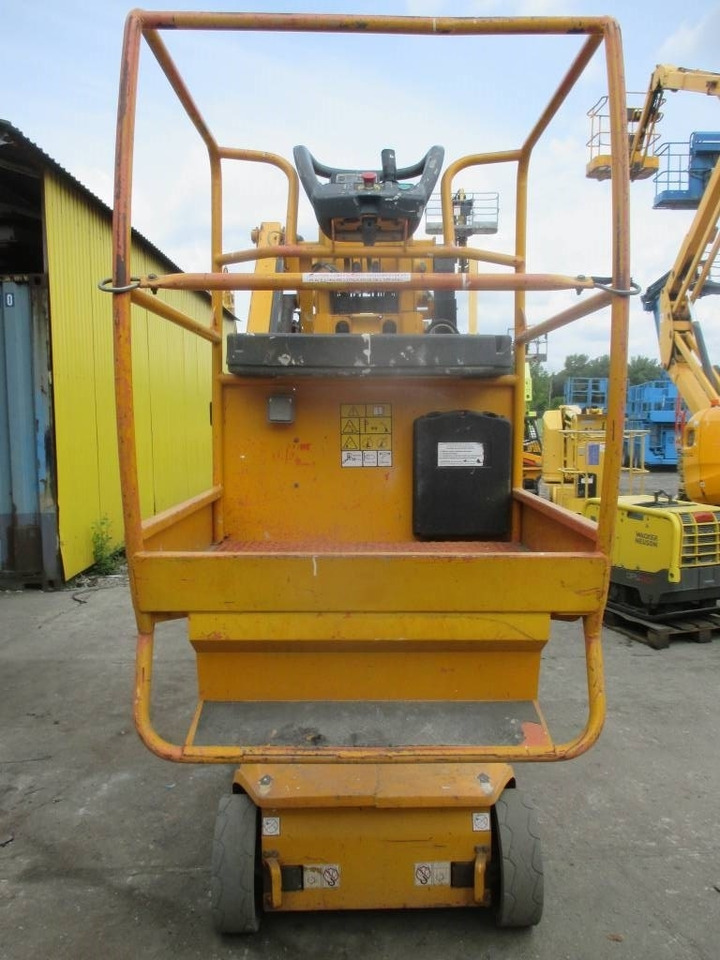 JLG Toucan 8 E - Plataforma de mástil vertical: foto 3 JLG Toucan 8 E - Plataforma de mástil vertical: foto 3