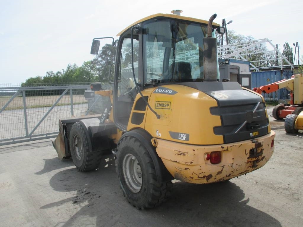 Volvo L 25 F - Cargadora de ruedas: foto 4 Volvo L 25 F - Cargadora de ruedas: foto 4