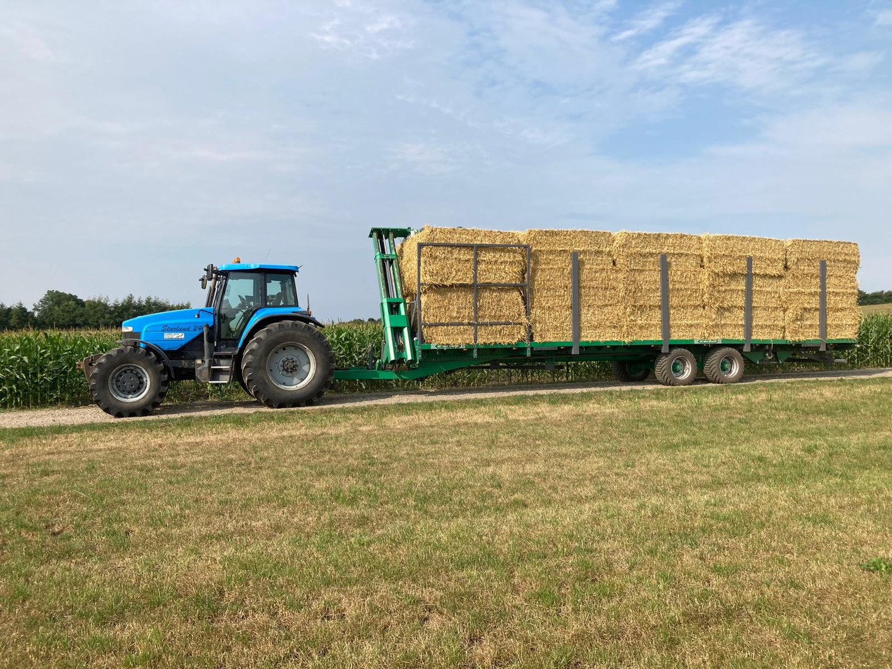 GST BALE STACKER - Remolque autocargador: foto 4 GST BALE STACKER - Remolque autocargador: foto 4