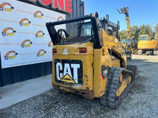 Caterpillar 259 B - 3 High Flow à 28500 € HT - Minicargadora: foto 3 Caterpillar 259 B - 3 High Flow à 28500 € HT - Minicargadora: foto 3
