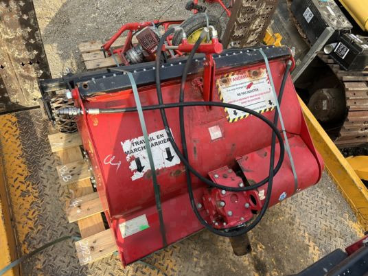 Enfouisseurs de Pierres - Equipo para trabajo del suelo: foto 4 Enfouisseurs de Pierres - Equipo para trabajo del suelo: foto 4