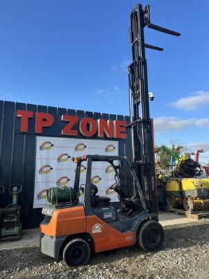 Toyota Tonero 35 à 19900 Euros HT - Carretilla elevadora de gas: foto 1 Toyota Tonero 35 à 19900 Euros HT - Carretilla elevadora de gas: foto 1